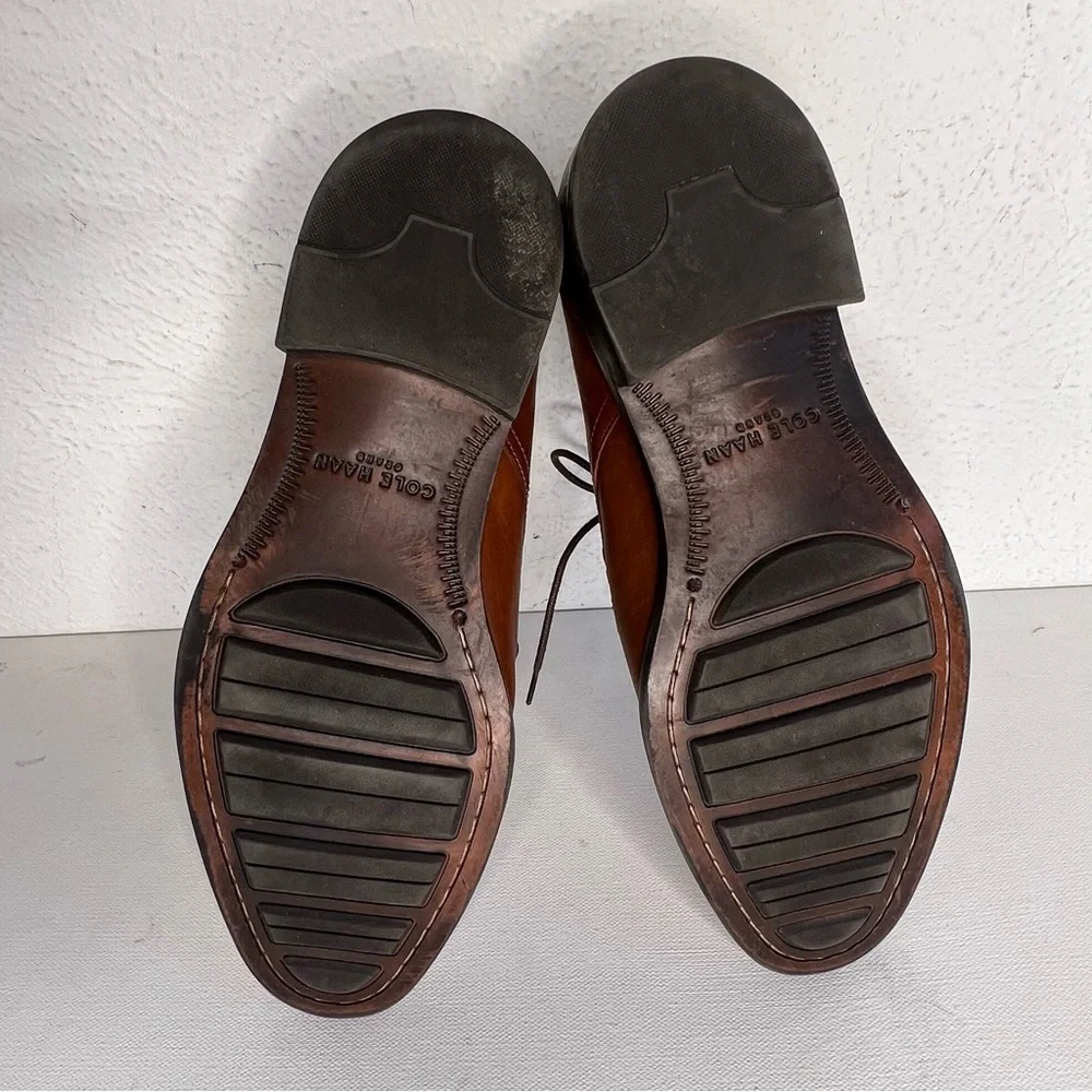 Cole Haan Hawthorne Oxford lace up British tan shoe